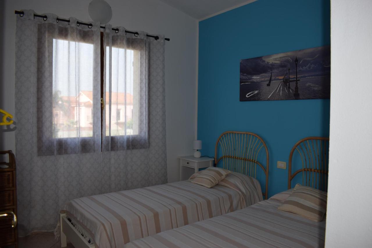 Vila Casa Rosa Dei Venti Pula Exteriér fotografie