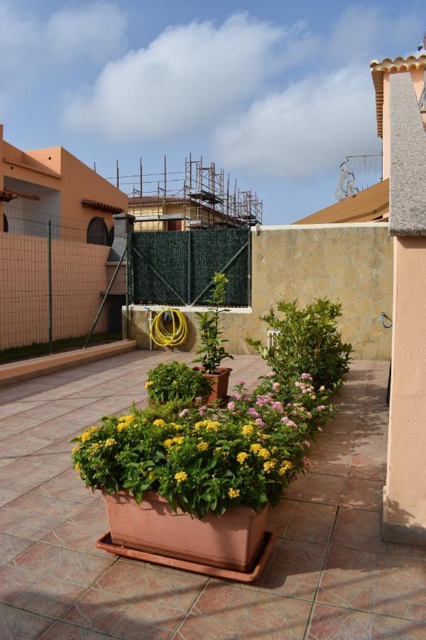 Vila Casa Rosa Dei Venti Pula Exteriér fotografie